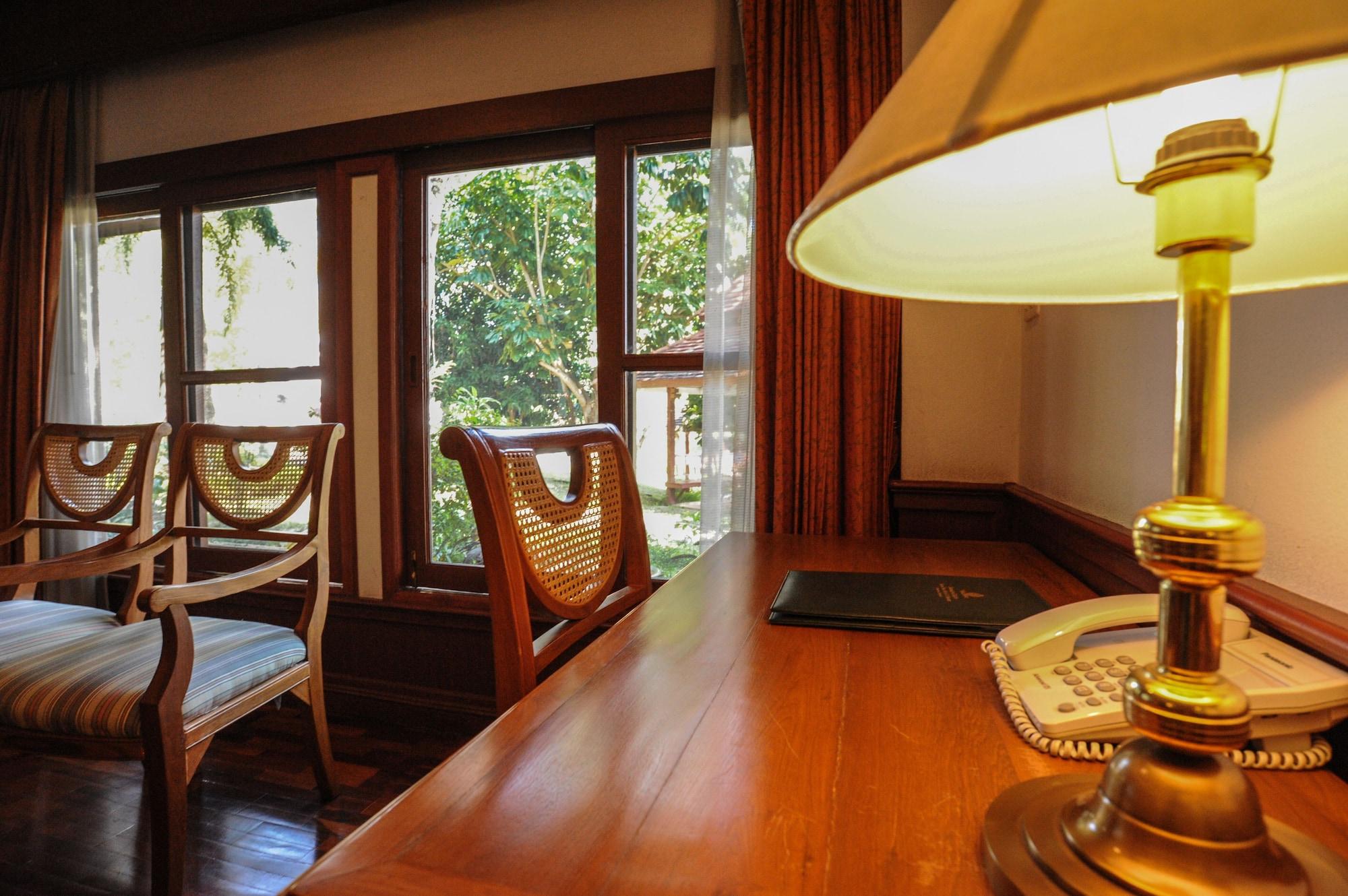 Suan Bua Hotel&Resort Ban Pong  Exterior foto