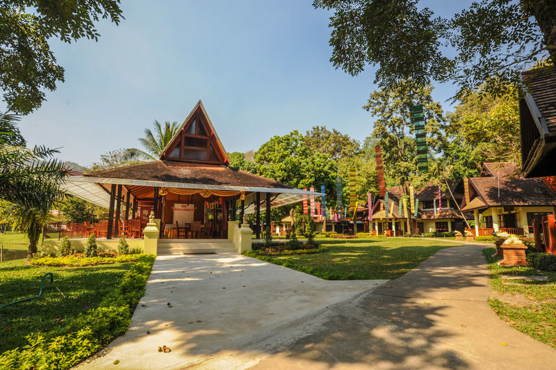 Suan Bua Hotel&Resort Ban Pong  Exterior foto