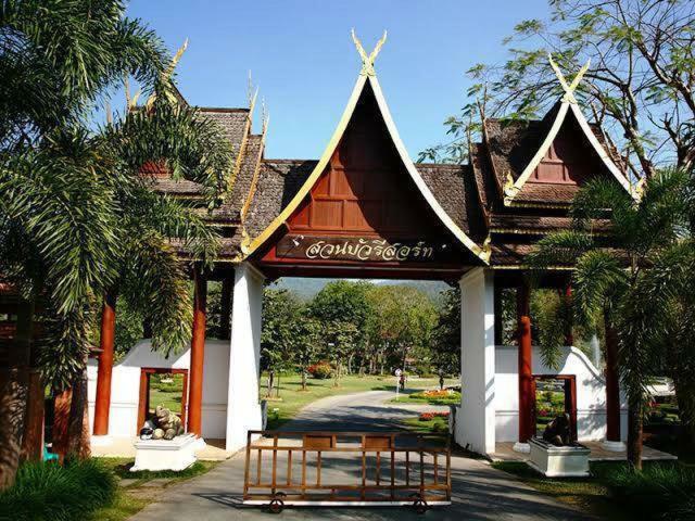 Suan Bua Hotel&Resort Ban Pong  Exterior foto